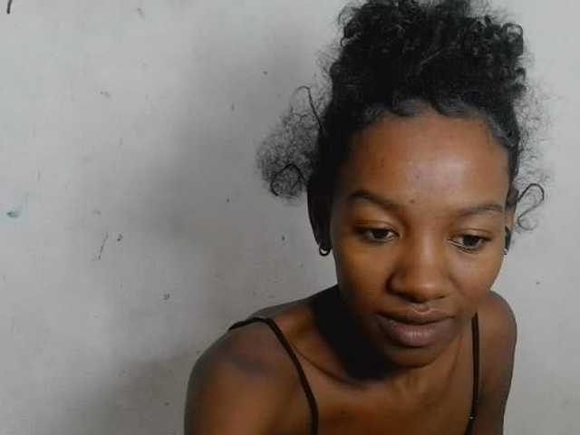 Claudiaah live cam on BongaCams