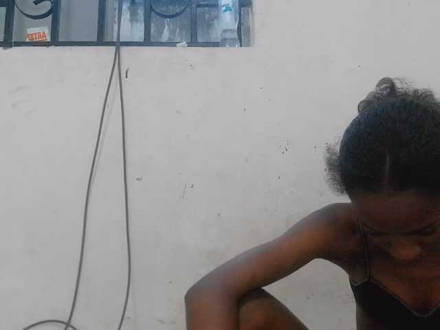 Claudiaah live cam on BongaCams