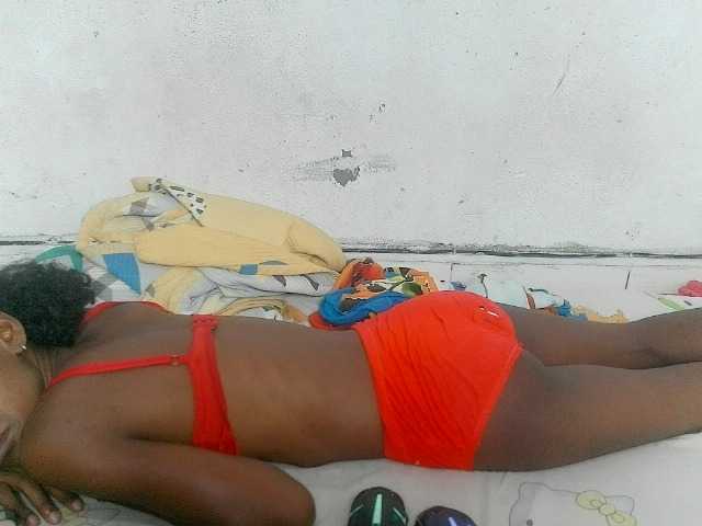 Claudiaah live cam on BongaCams