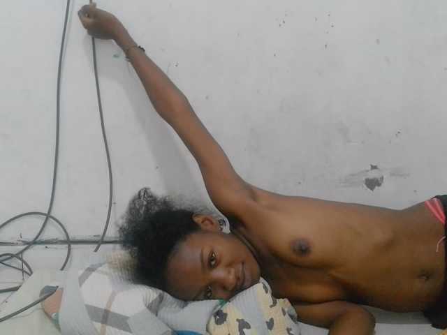Claudiaah live cam on BongaCams