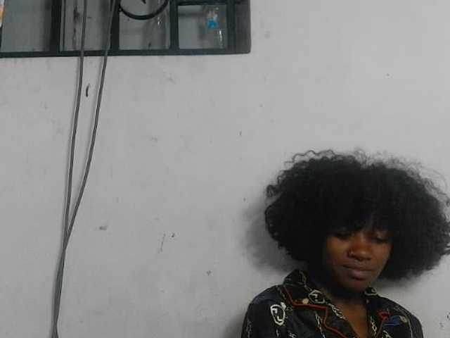 Claudiaah live cam on BongaCams