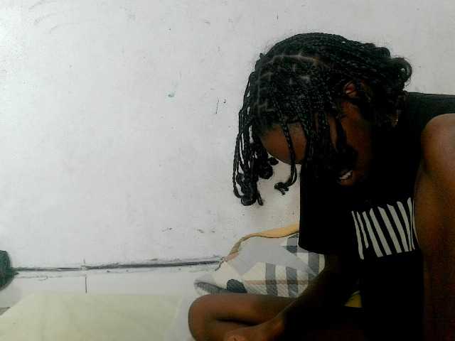 Claudiaah live cam on BongaCams