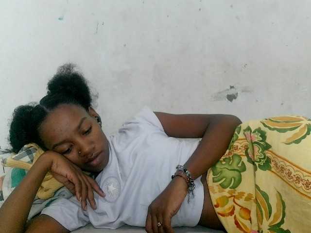 Claudiaah live cam on BongaCams
