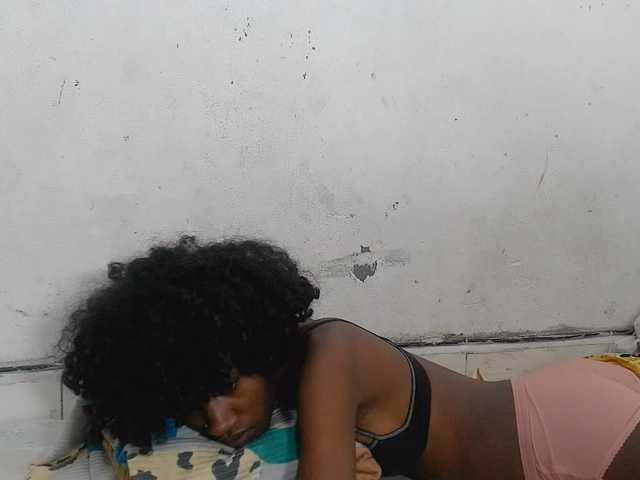 Claudiaah live cam on BongaCams