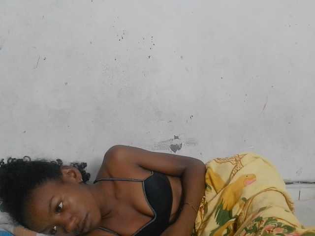 Claudiaah live cam on BongaCams