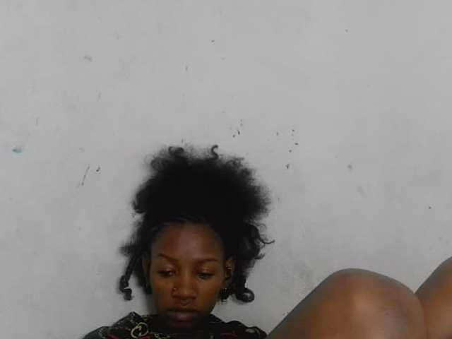 Claudiaah live cam preview