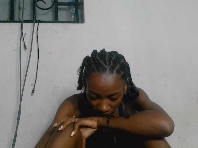 Claudiaah live cam on BongaCams