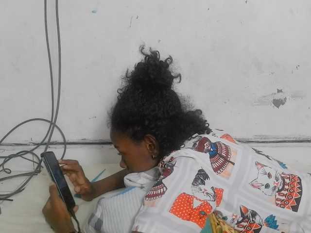 Claudiaah live cam on BongaCams