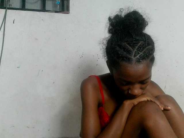 Claudiaah live cam on BongaCams
