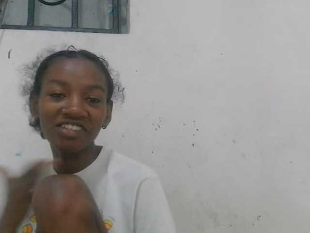 Claudiaah live cam on BongaCams