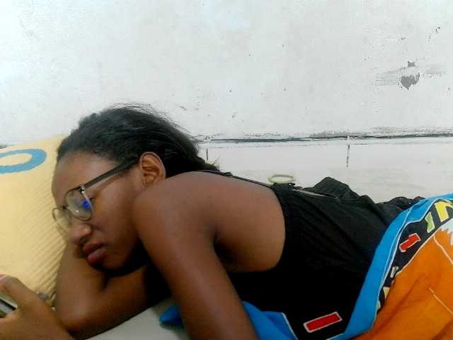 Claudiaah live cam on BongaCams