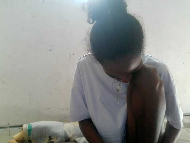 Claudiaah live cam on BongaCams