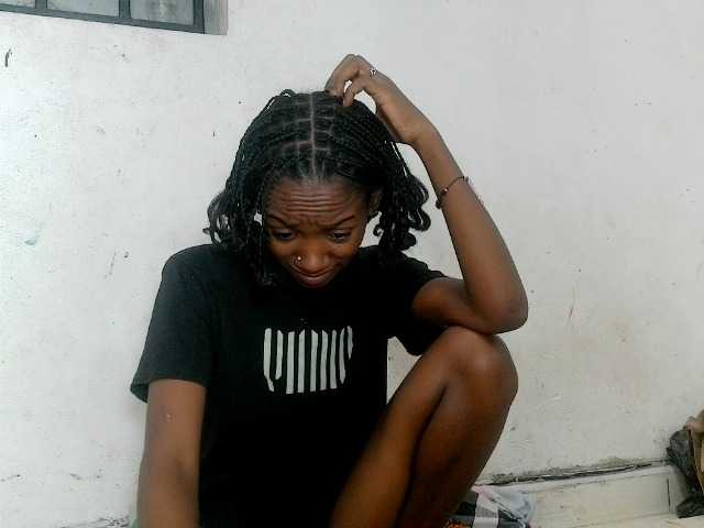 Claudiaah live cam on BongaCams