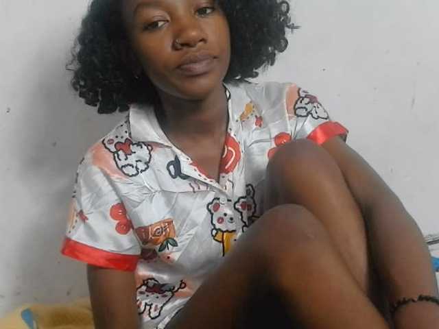 Claudiaah live cam on BongaCams