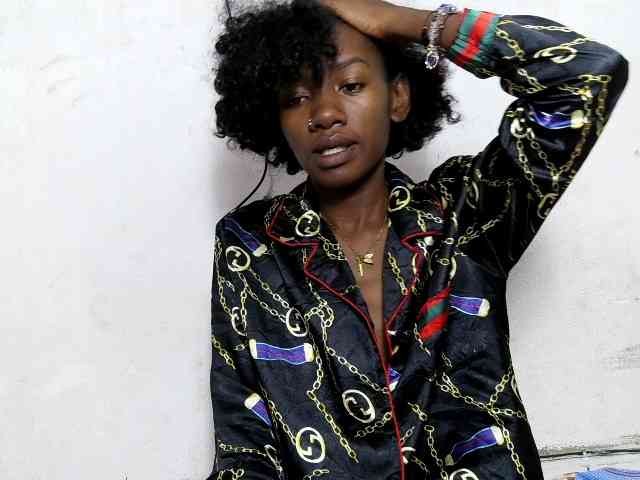 Modèle: Claudiaah