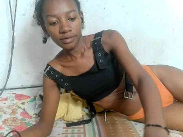 Modèle: Claudiaah