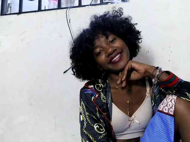 Modèle: Claudiaah