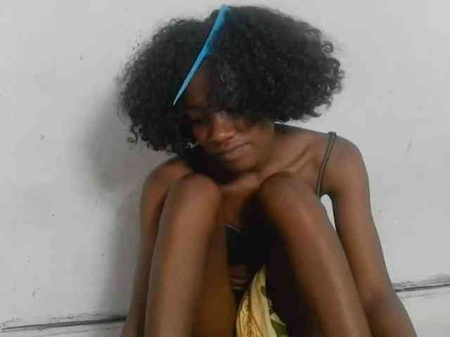 Modèle: Claudiaah