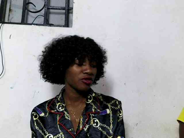 Modèle: Claudiaah
