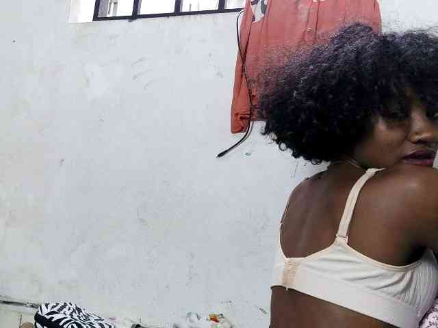 Modèle: Claudiaah