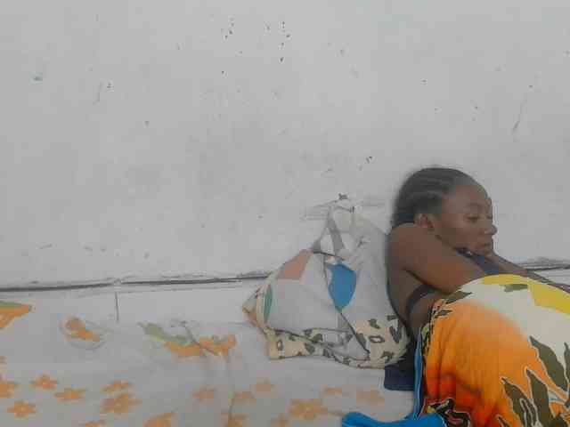 Modèle: Claudiaah