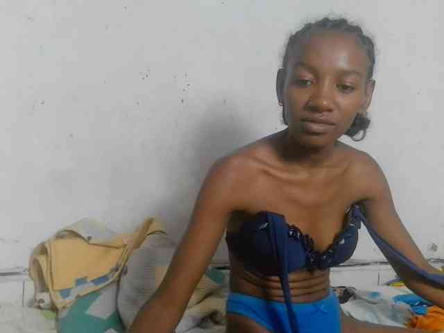 Modèle: Claudiaah
