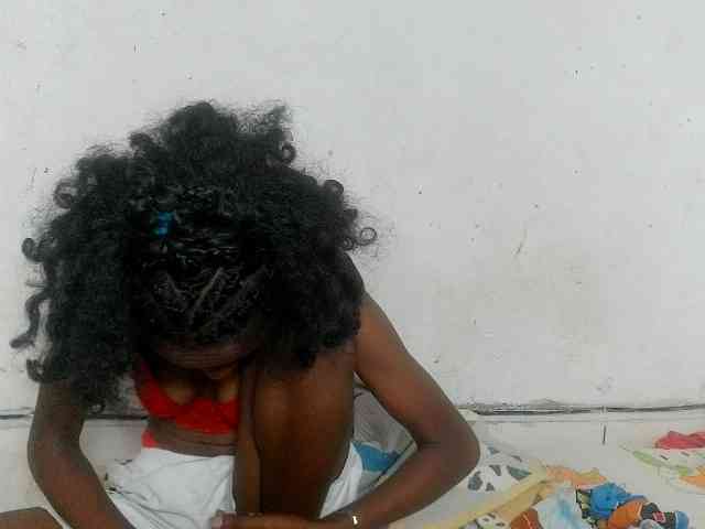 Modèle: Claudiaah