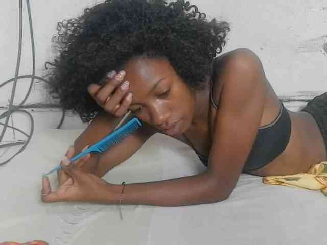 Modèle: Claudiaah