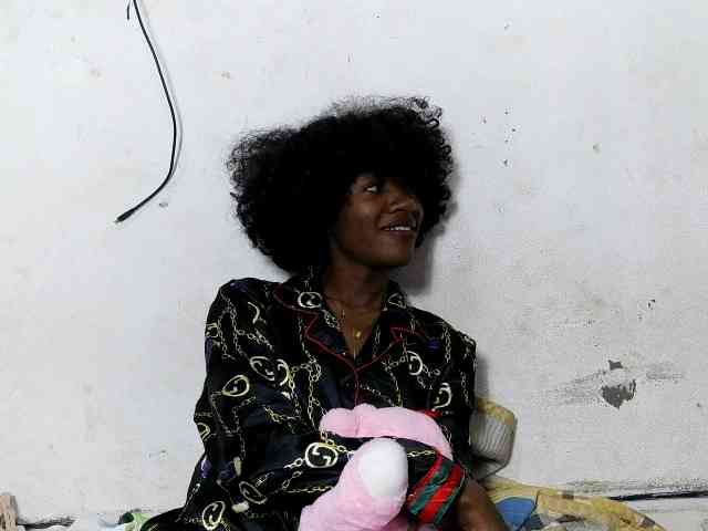 Modèle: Claudiaah