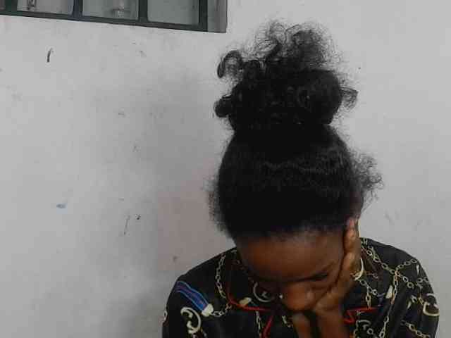 Modèle: Claudiaah