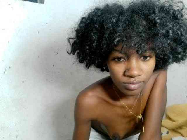 Modèle: Claudiaah