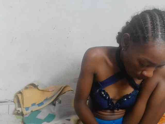 Modèle: Claudiaah