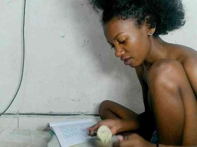 Claudiaah - Girl 