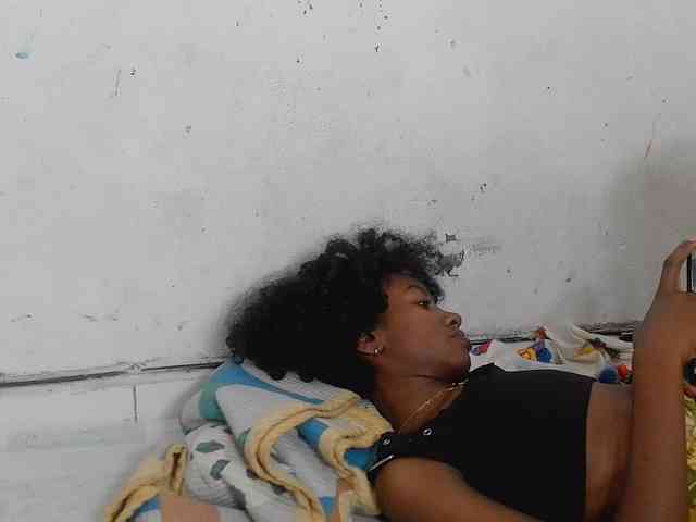 Modèle: Claudiaah