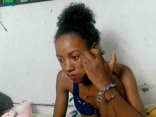 Modèle: Claudiaah