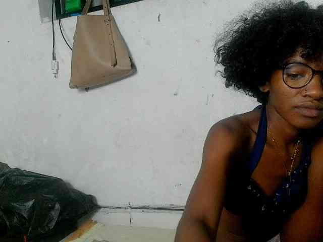 Modèle: Claudiaah