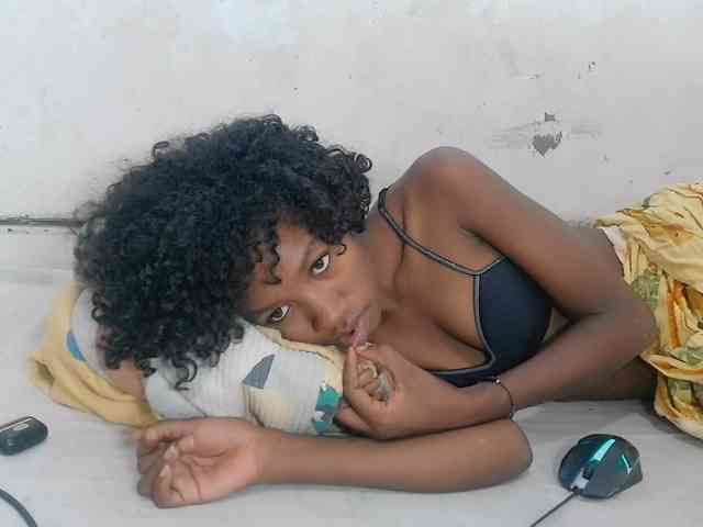 Modèle: Claudiaah