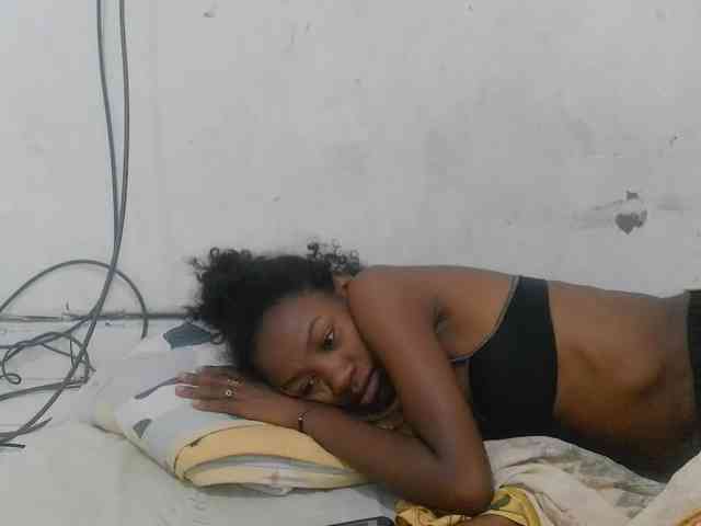 Modèle: Claudiaah