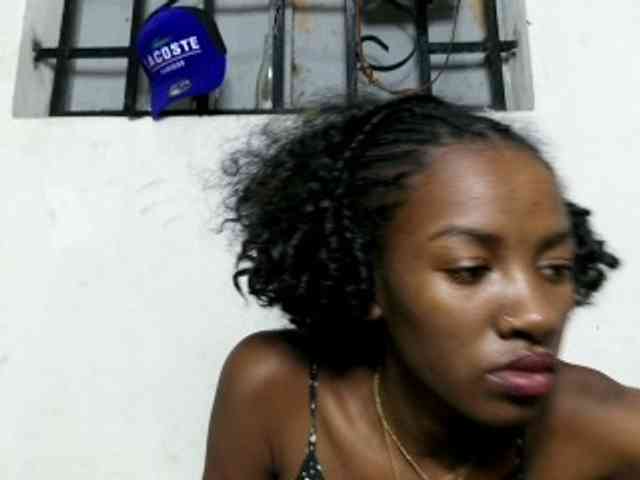Modèle: Claudiaah
