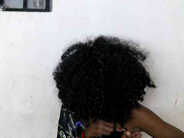 Modèle: Claudiaah