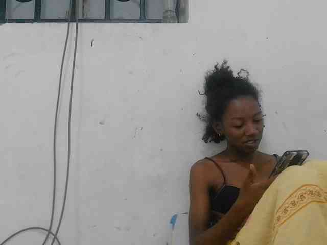 Modèle: Claudiaah