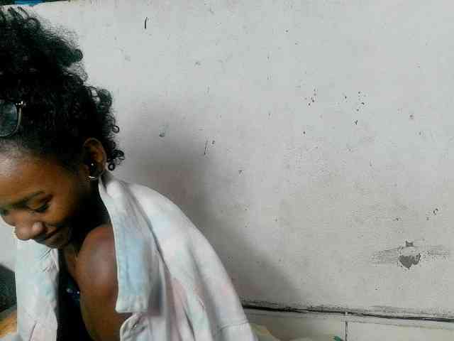 Modèle: Claudiaah