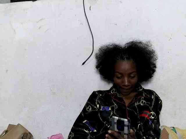 Modèle: Claudiaah
