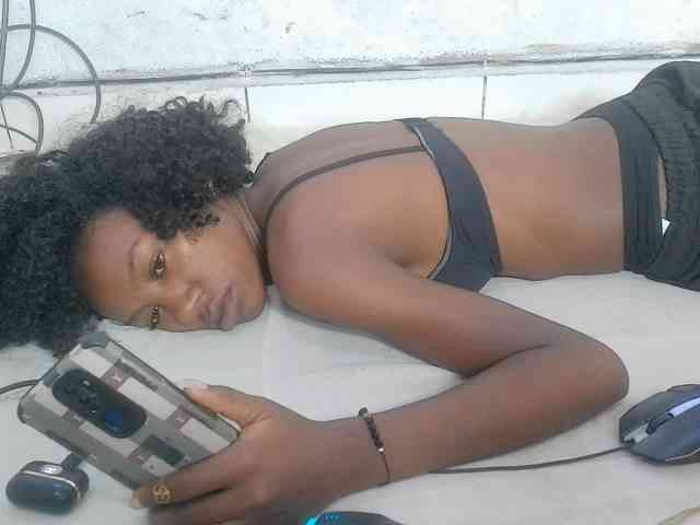 Modèle: Claudiaah
