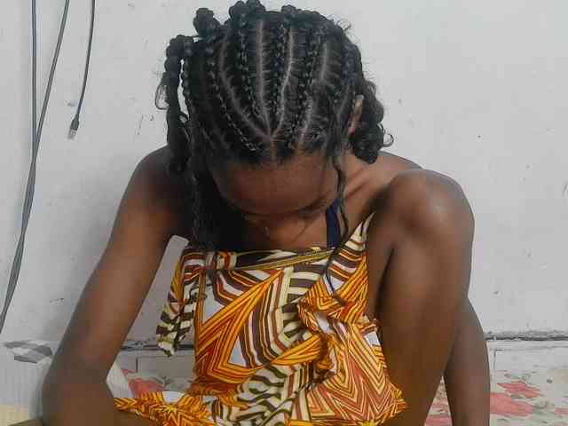 Modèle: Claudiaah