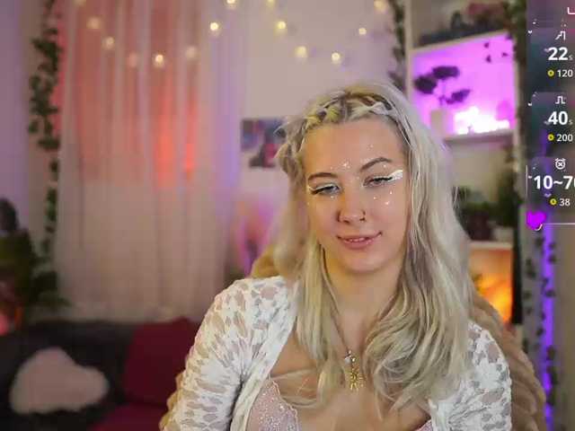 EmilySwan live cam on BongaCams