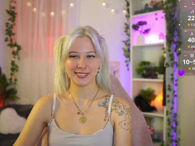 EmilySwan live cam on BongaCams