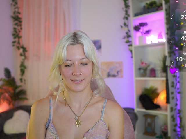 EmilySwan live cam on BongaCams
