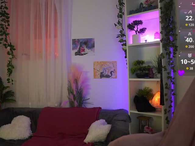 EmilySwan live cam on BongaCams