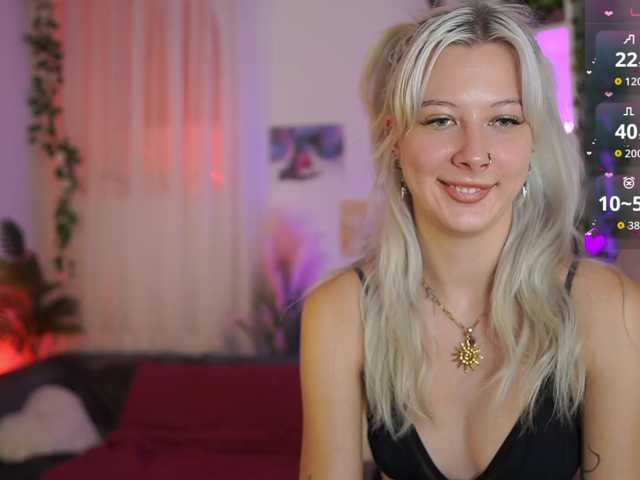EmilySwan live cam on BongaCams